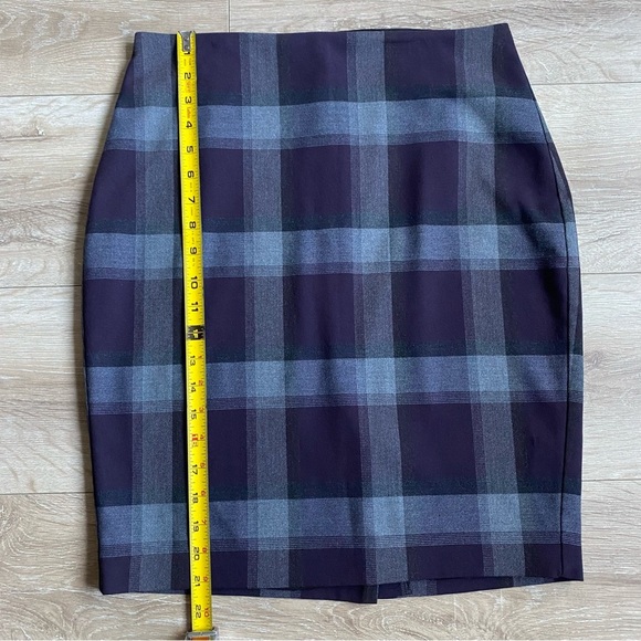 Le Chateau Classic Pencil skirt eggplant / purple plaid office business attire - Picture 6 of 6